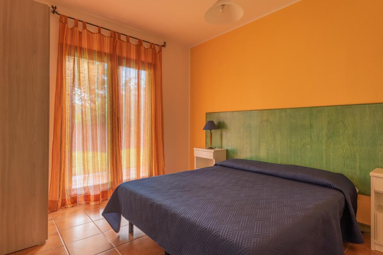 Apartment I Mirti Bianchi - Bilo 4 By Interhome Santa Teresa Gallura Exteriör bild